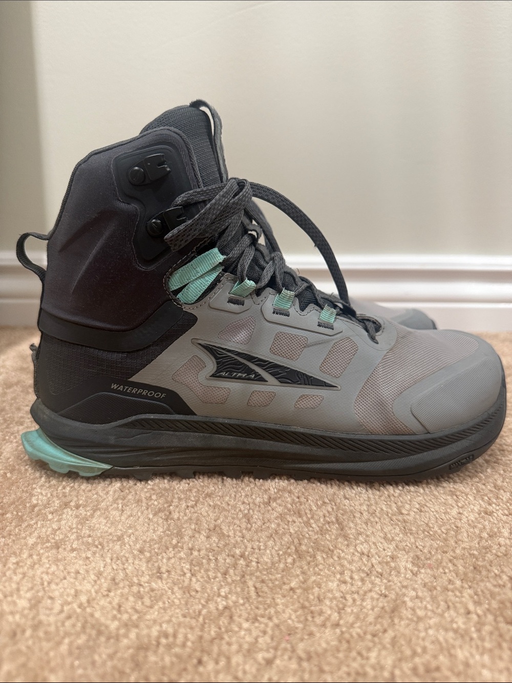 Altra Lone Peak waterproof women’s 8.5
